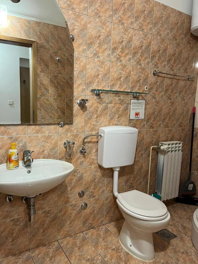 Apartman Gorana With Swimming Pool Jelsa  Ngoại thất bức ảnh